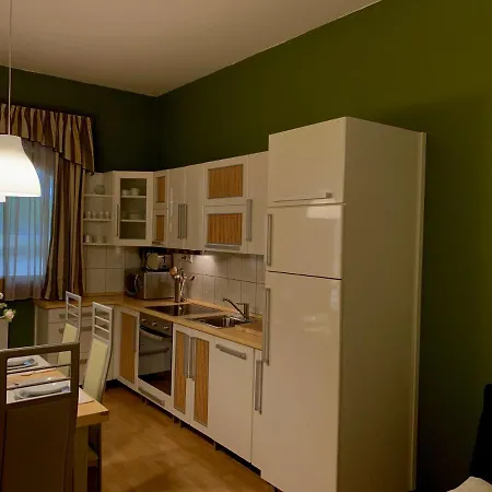Beach Resort Fonyod Apartment *